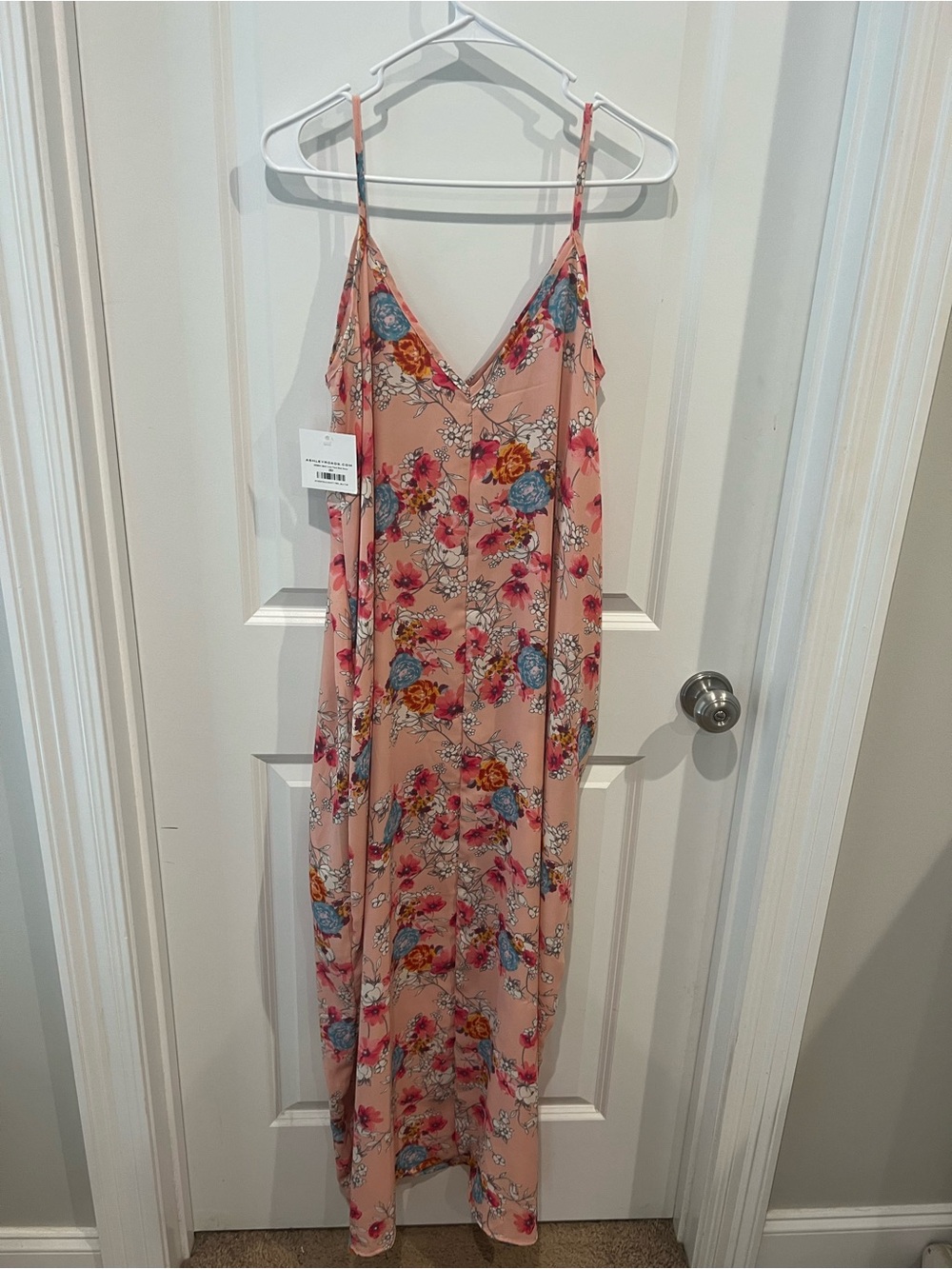 NWT Hemish U.S.A Slip Dress with Floral Print Size Medium - Picture 4 of 15